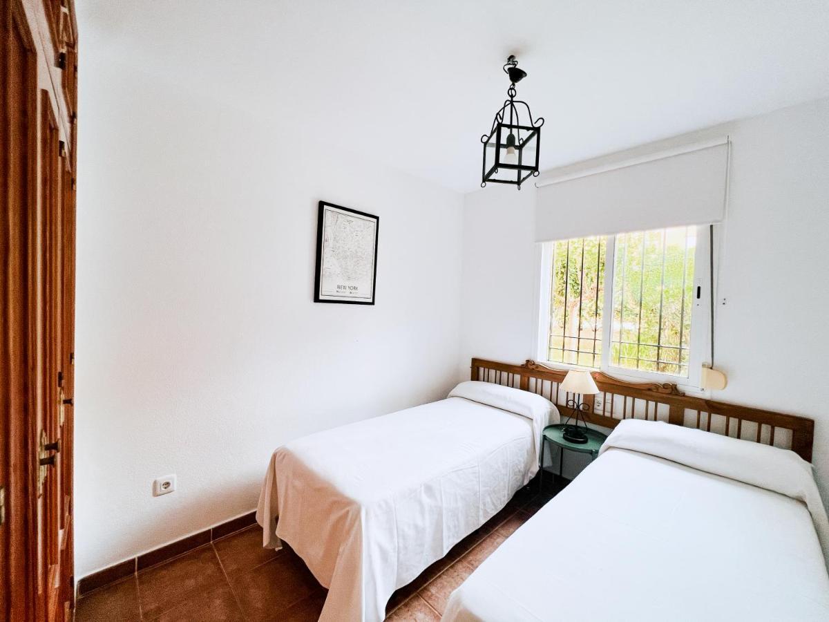 Jardin Del Golf Nº 36 By Fontanilla Del Mar Holidays Rentals Chiclana de la Frontera Exteriör bild